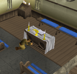 Zybez RuneScape Help's Screenshot of a Player Praying at a Altar